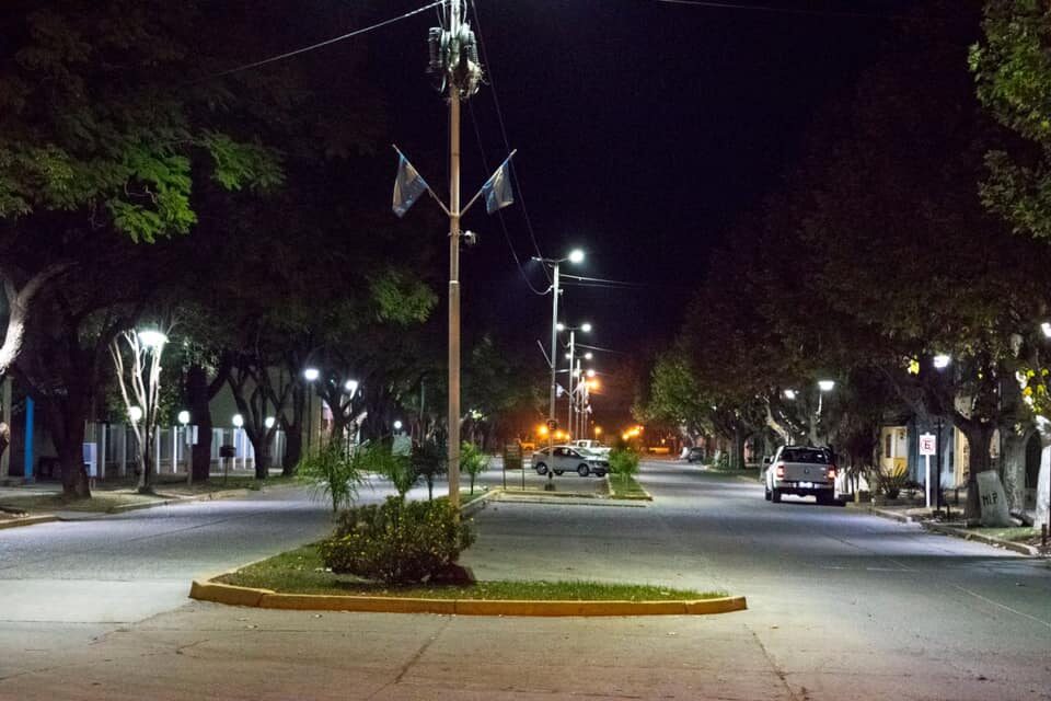 Nuevas luminarias led en avenida 16