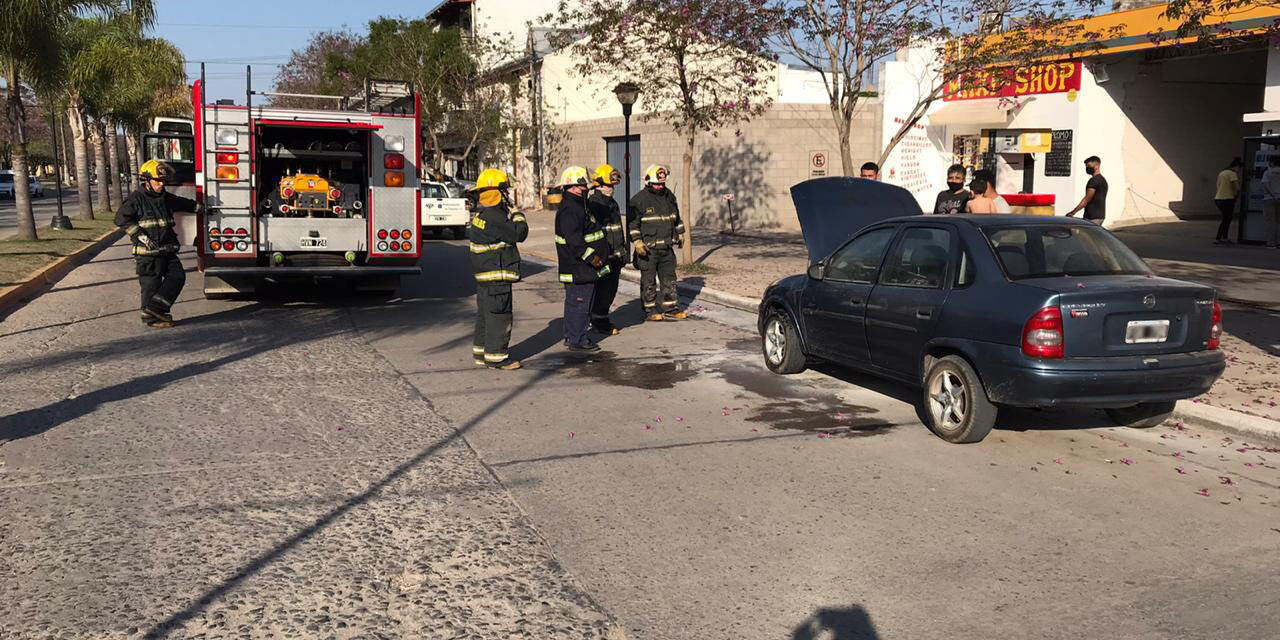 Principio de incendio en un Chevrolet