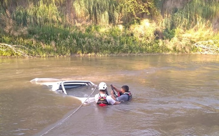 Una camioneta cayó al cauce del rio Ctalamochita