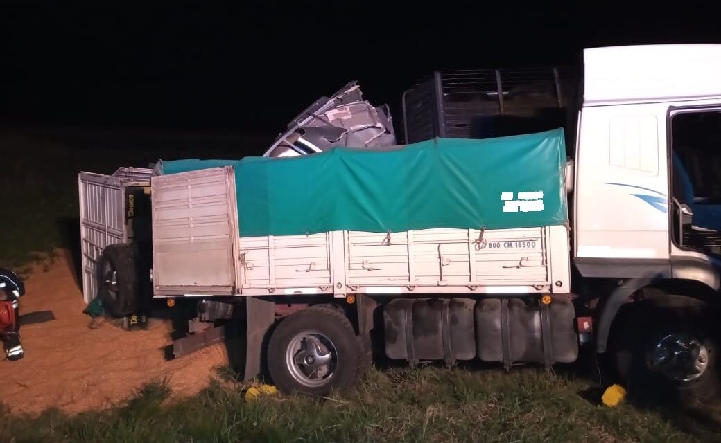Choque en autopista donde participaron tres camiones