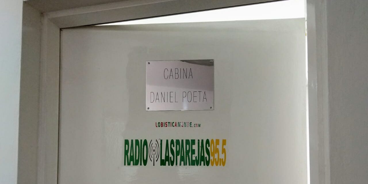 Una de las cabinas de Sportivo lleva el nombre “Daniel Poeta”