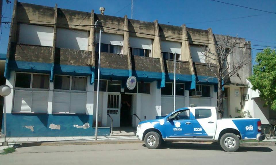 Armstrong: robaron una caja fuerte y otros elementos de una vivienda