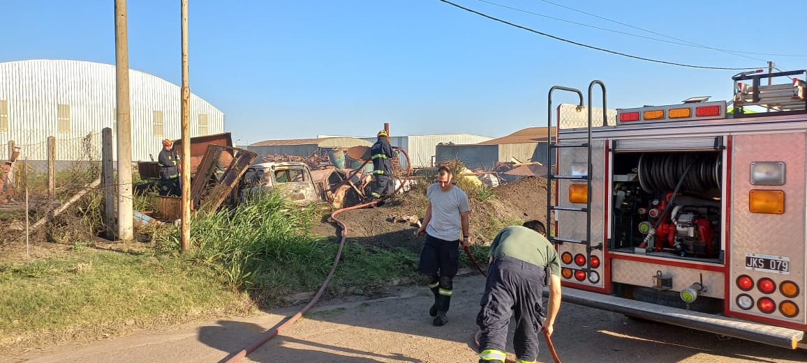Bomberos prestaron colaboración en varios hechos
