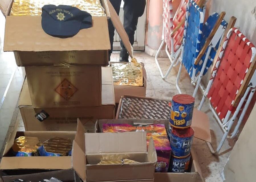 Allanamiento por pirotecnia ilegal en Armstrong