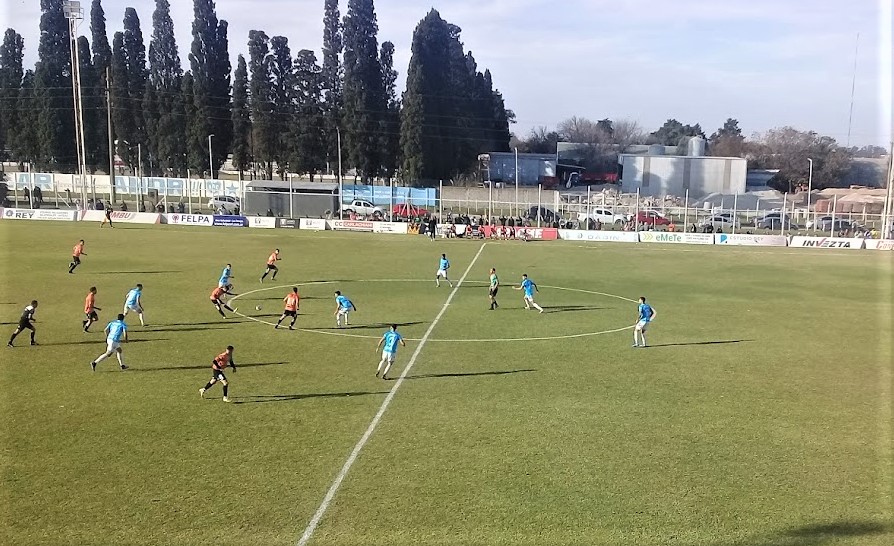 Triunfo de La Celeste que va en busca de la clasificación