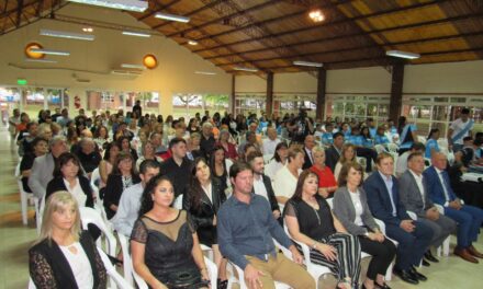 Acto del Centenario del Argentino Atlético Club