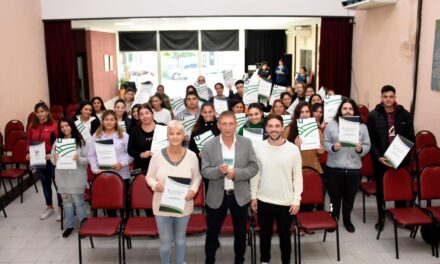 MUNICIPALIDAD ENTREGÓ EL BOLETO GRATUITO A LOS ESTUDIANTES DE LA CIUDAD