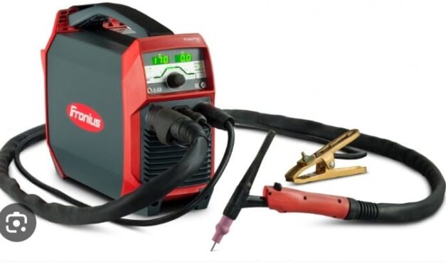 BUSCAN SOLDADOR DE MÁQUINA TIG