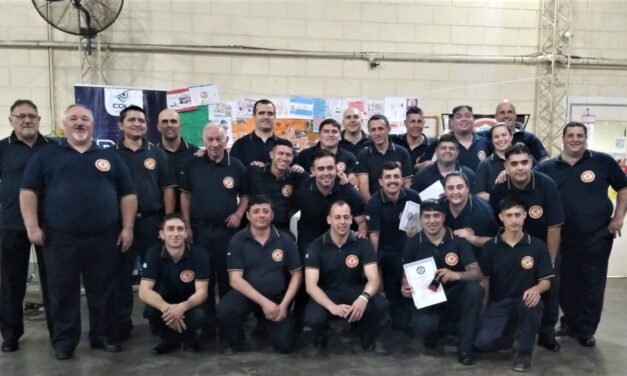 ASCENSOS Y DISTINCIONES A LOS BOMBEROS VOLUNTARIOS DE LAS PAREJAS