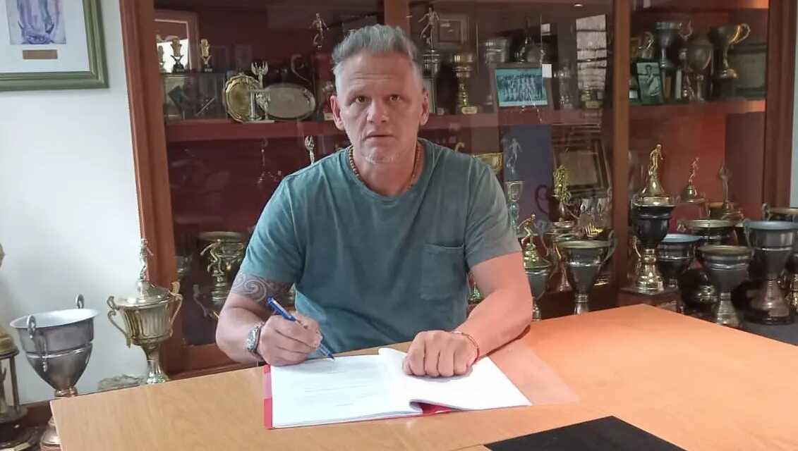 SE FUE RAPOSO Y LLEGÓ CEJAS A SPORTIVO