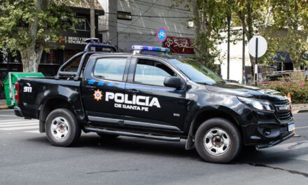 ROBARON EN UNA VIVIENDA DE AVENIDA 21