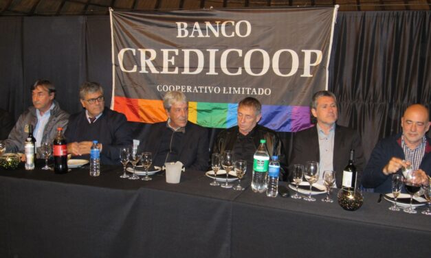 EL GERENTE GENERAL DEL BANCO CREDICOOP SE REUNIÓ CON EMPRESARIOS EN LAS PAREJAS
