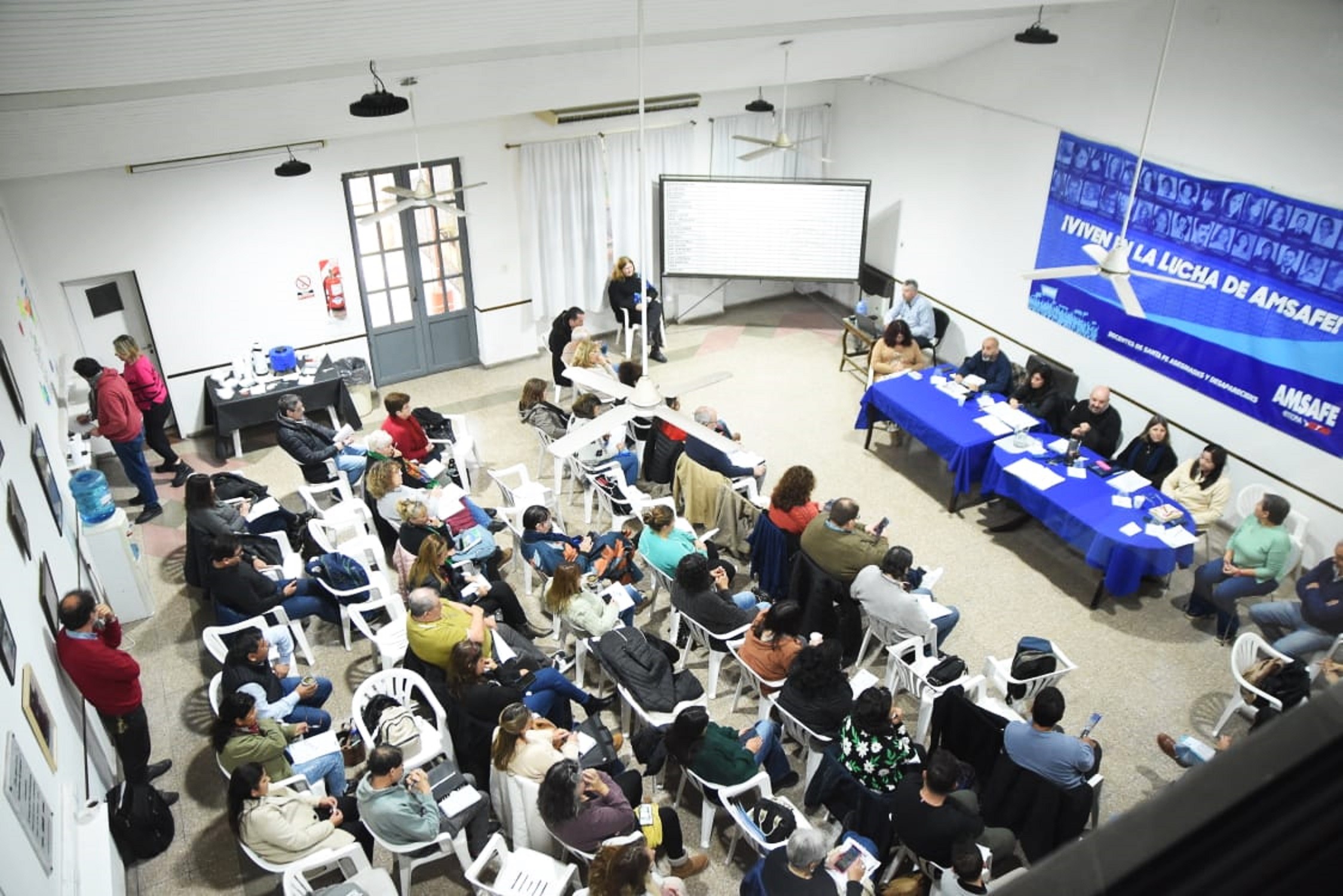 DOCENTES RECHAZARON LA PROPUESTA SALARIAL DEL GOBIERNO DE SANTA FE ...