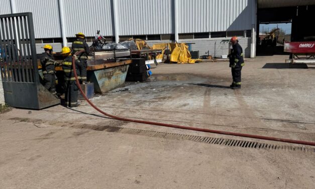 INCENDIO EN EL SECTOR DE VOLQUETES DE UNA EMPRESA