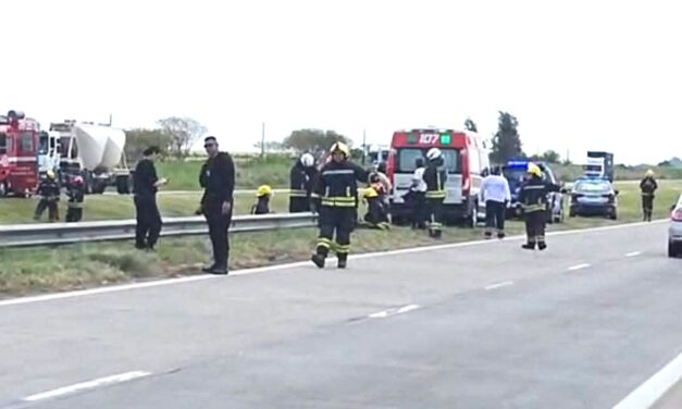 ACCIDENTE EN LA AUTOPISTA EN UNA MOTOCICLETA