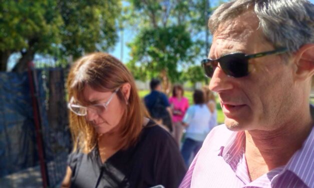 RECORRIDA DEL SENADOR VERDECCHIA JUNTO A LA TITULAR DE LA REGIÓN V POR OBRAS EN LAS ESCUELAS DE LA CIUDAD