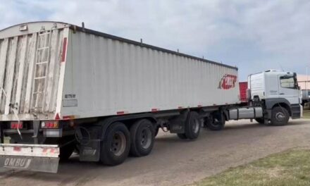 ROBARON UN CAMIÓN DE LAS PAREJAS – ENCONTRARON MOTO ABANDONADA SUSTRAÍDA EN ROSARIO