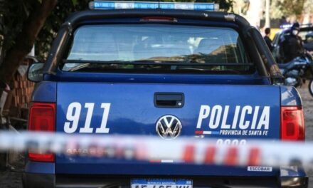 ROMPIERON VIDRIO DE UNA CAMIONETA Y ROBARON UN MALETÍN