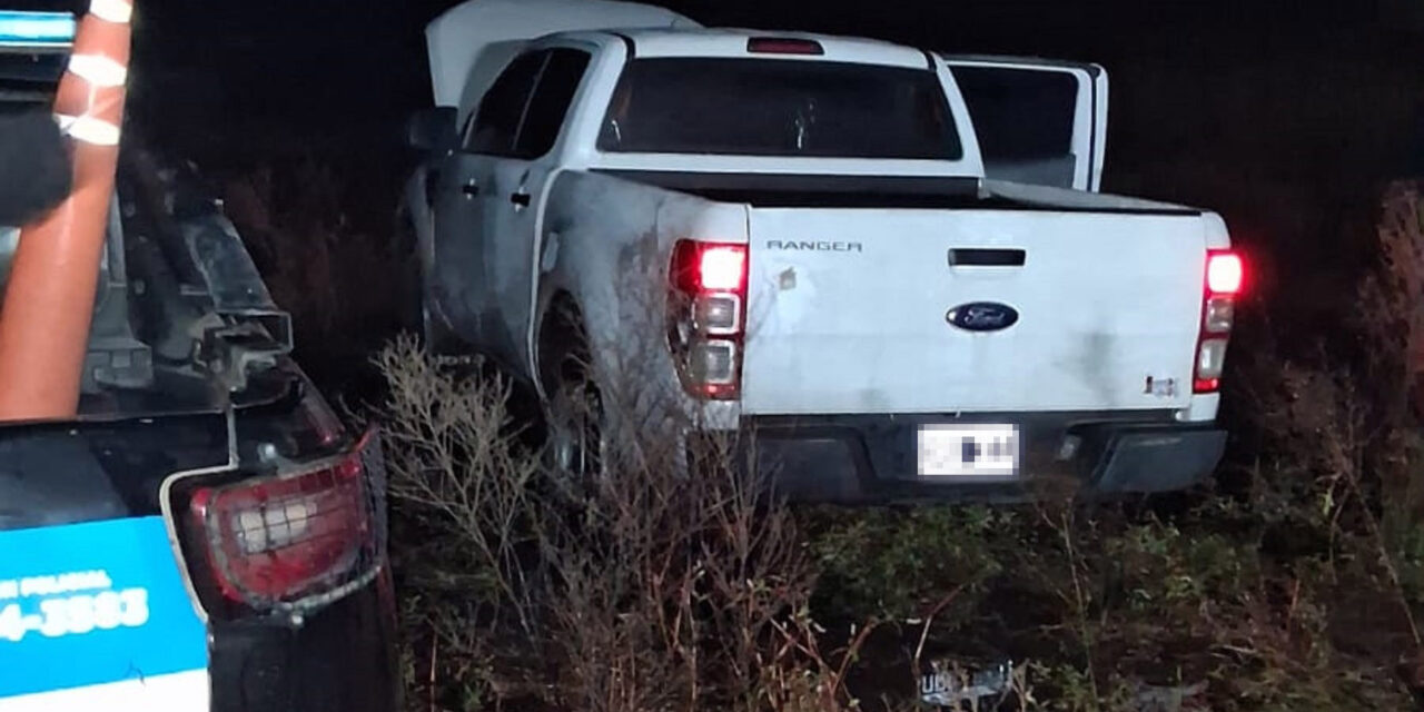 TRIPLE ROBO EN LAS PAREJAS. LOS AUTORES ABANDONARON LA CAMIONETA Y SE DIERON A LA FUGA POR ZONA RURAL
