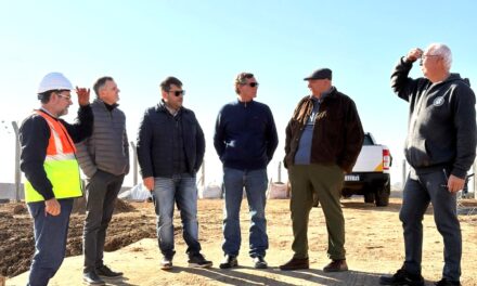 EL SENADOR VERDECCHIA Y EL PRESIDENTE DE ENERFE RECORRIERON LA OBRA DEL GASODUCTO RUTA 20