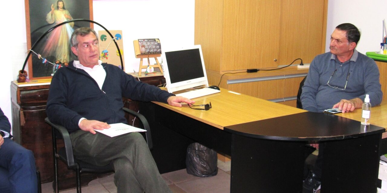 FIRMARON EL CONVENIO PARA LA AMPLIACIÓN DEL EDIFICIO DE APID
