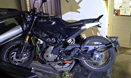 PERSECUCIÓN POR LA RUTA HASTA APREHENDER A UN MENOR; ADEMÁS RECUPERO DE MOTO ROBADA EN CORREA