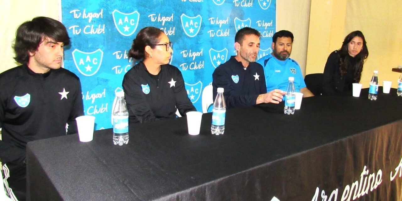 ARGENTINO PRESENTÓ A LOS PROFESIONALES QUE TRABAJAN EN LA INSTITUCIÓN