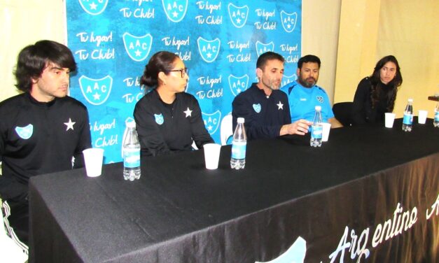 ARGENTINO PRESENTÓ A LOS PROFESIONALES QUE TRABAJAN EN LA INSTITUCIÓN