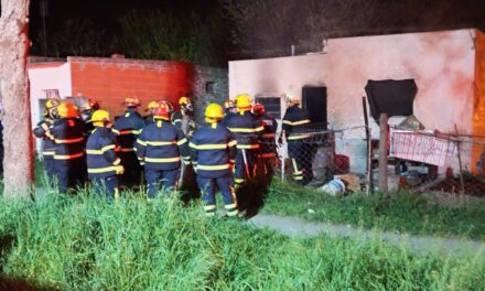 INCENDIO DE UNA VIVIENDA EN LA MADRUGADA